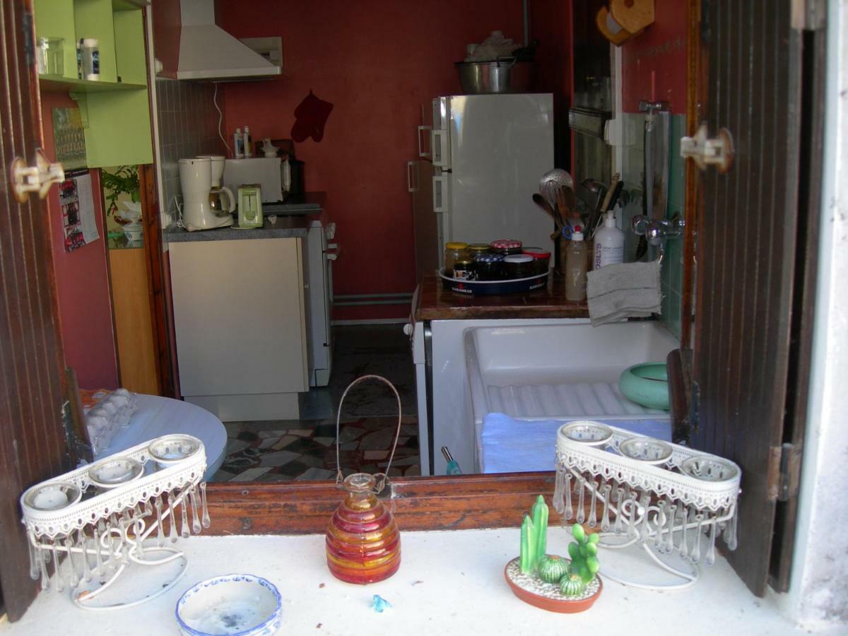 Bed and Breakfast Sous La Glycine Miélan Zewnętrze zdjęcie