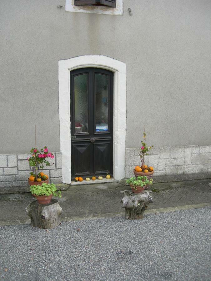 Bed and Breakfast Sous La Glycine Miélan Zewnętrze zdjęcie